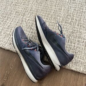 Men’s Nike Zoom Sneakers